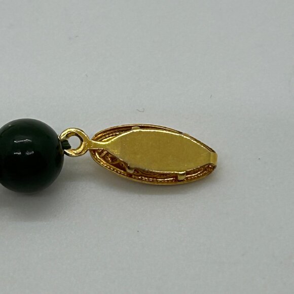 Vintage Forest Green Glass Beaded Bracelet Classic Gold-Tone Clasp Accents - Picture 4 of 15